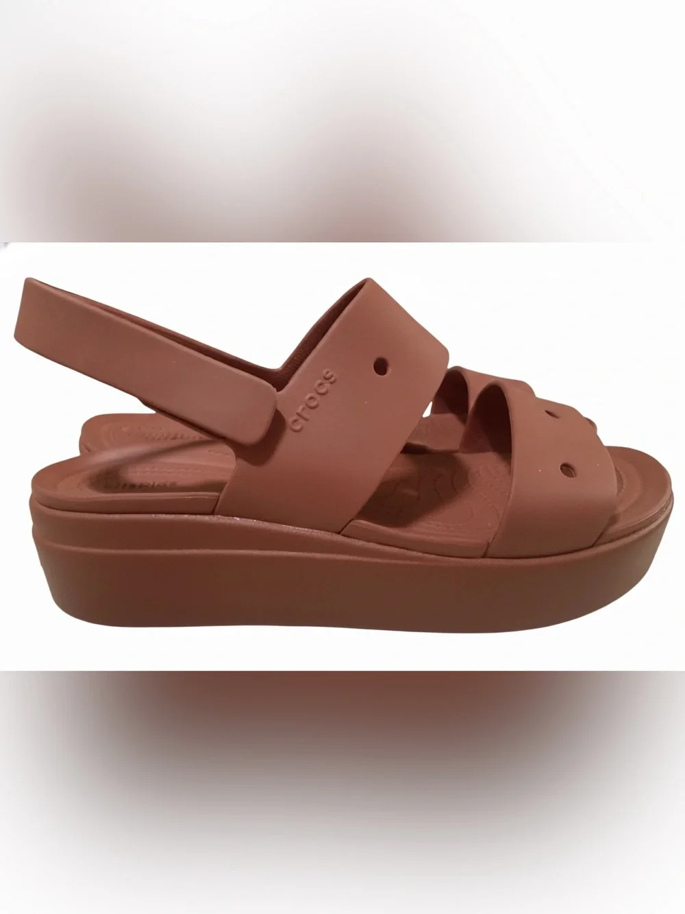 CROCS Women's Brooklin 4U Platform Sandals in Clay. Size 10